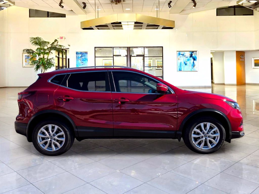 Certified 2022 Nissan Rogue Sport SV AWD/4WD image 4