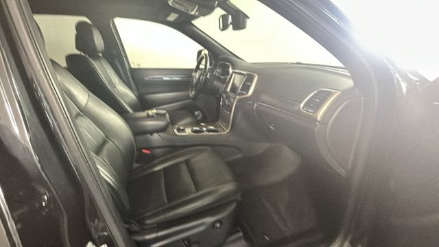 Used 2015 Jeep Grand Cherokee Limited w/ Trailer Tow Group IV AWD/4WD image 27