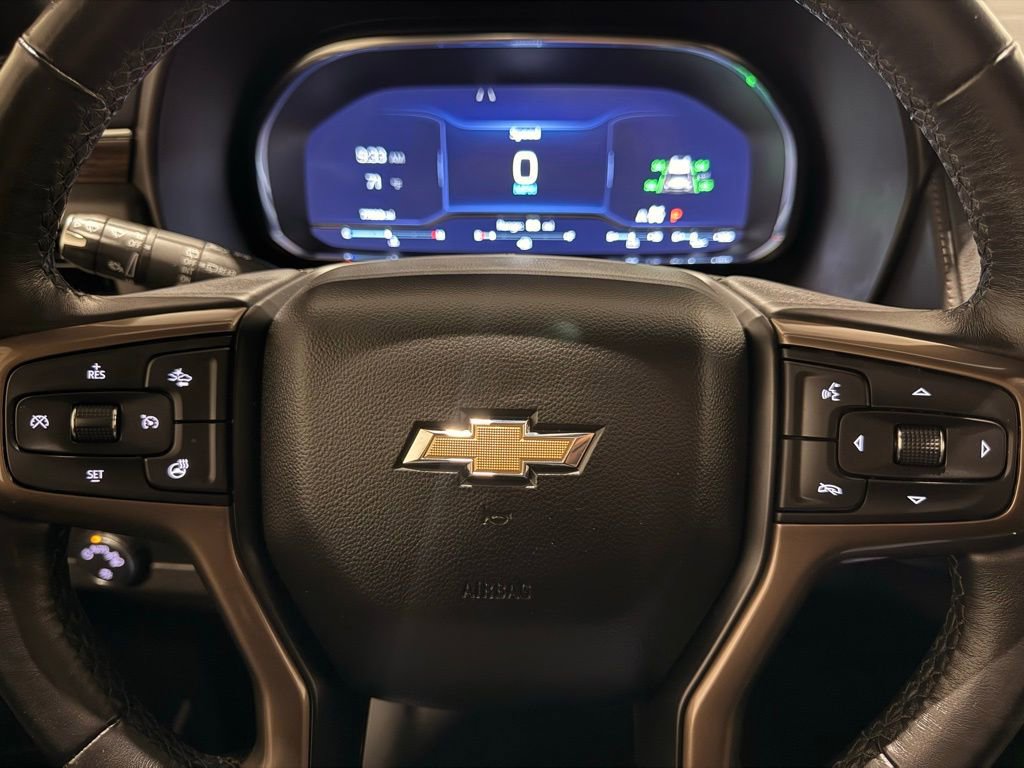 Used 2023 Chevrolet Suburban High Country image 22