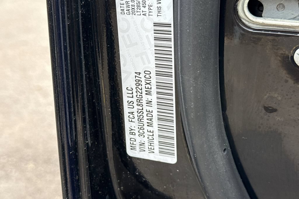 Used 2024 RAM 2500 Limited AWD/4WD image 28