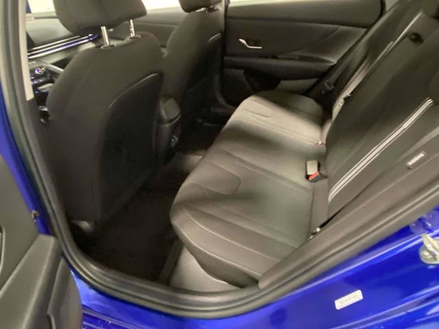 Certified 2024 Hyundai Elantra SEL w/ Convenience Package image 13