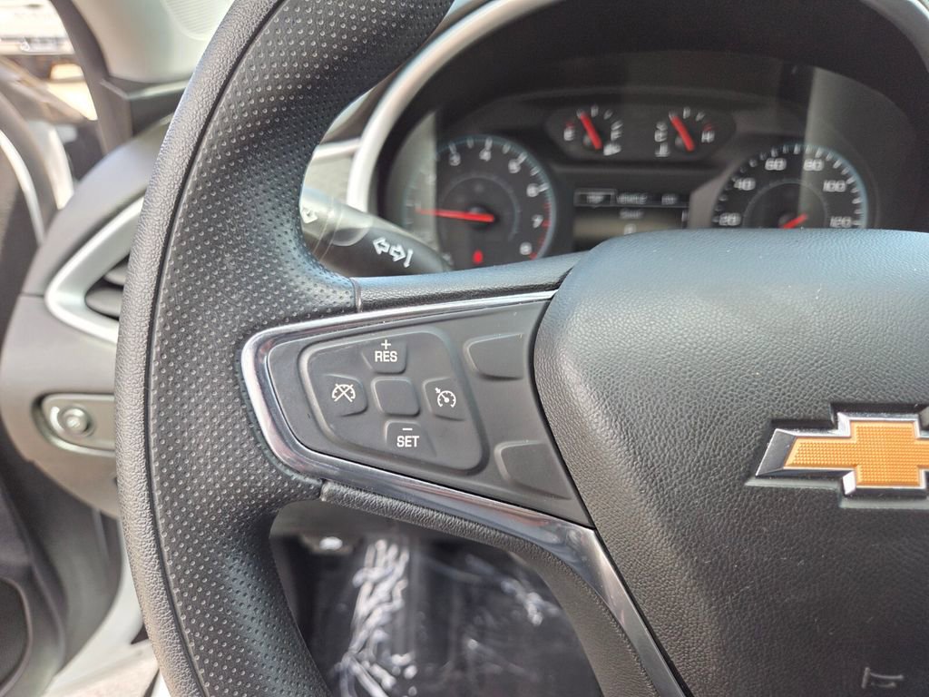 Used 2021 Chevrolet Malibu LS FWD image 26