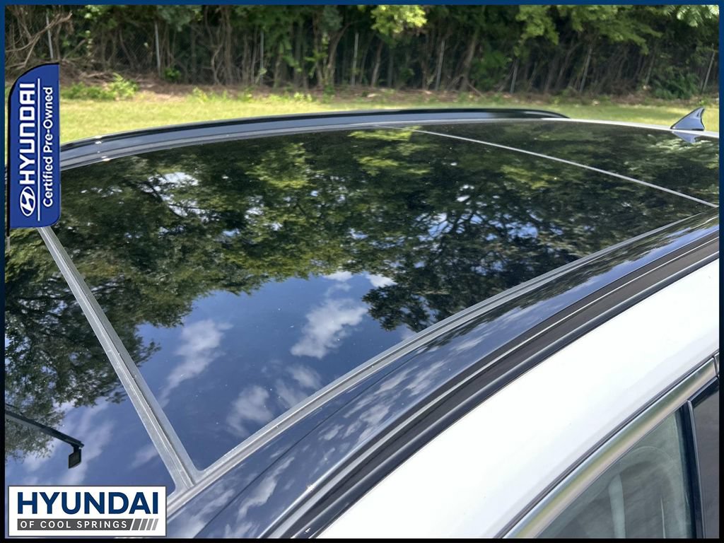 Certified 2023 Hyundai Tucson Limited AWD/4WD image 12