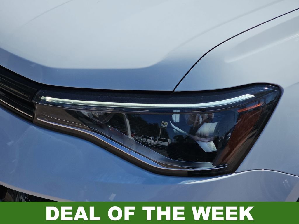 Used 2025 Volkswagen Taos S image 32