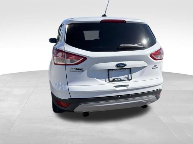 Used 2016 Ford Escape SE w/ SE Cold Weather Package AWD/4WD image 10