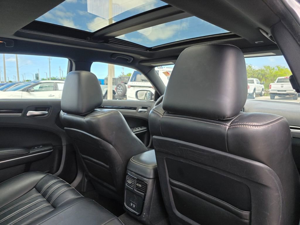 Certified 2023 Chrysler 300 S RWD image 12