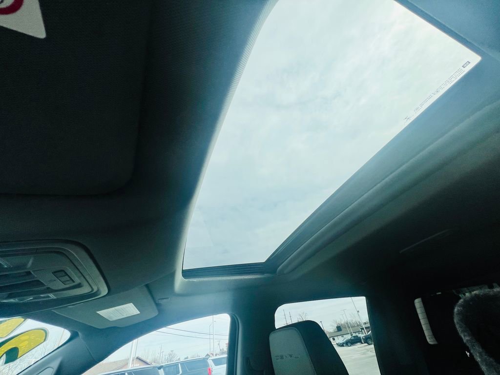 Used 2021 GMC Sierra 2500 Denali w/ Denali Ultimate Package image 42