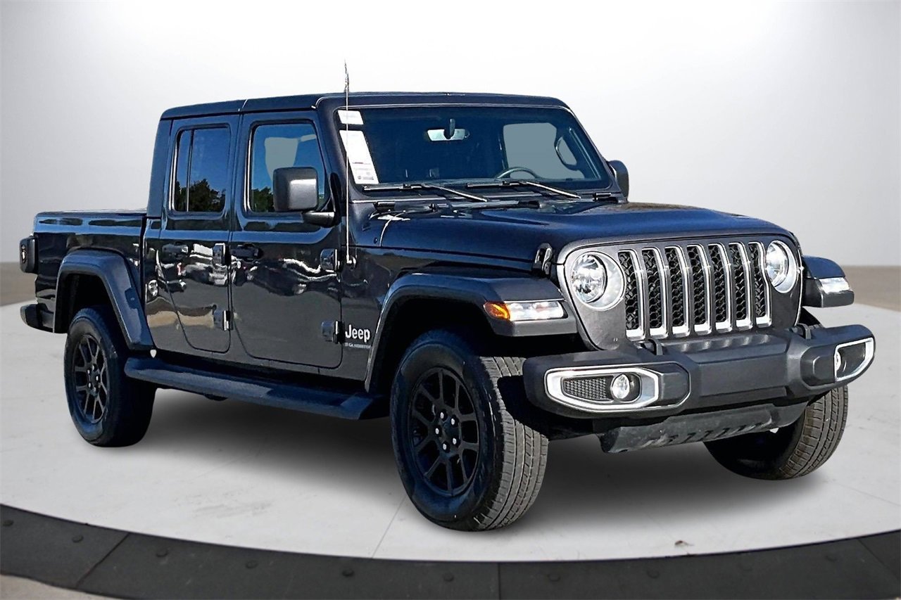 Certified 2023 Jeep Gladiator Overland image 2