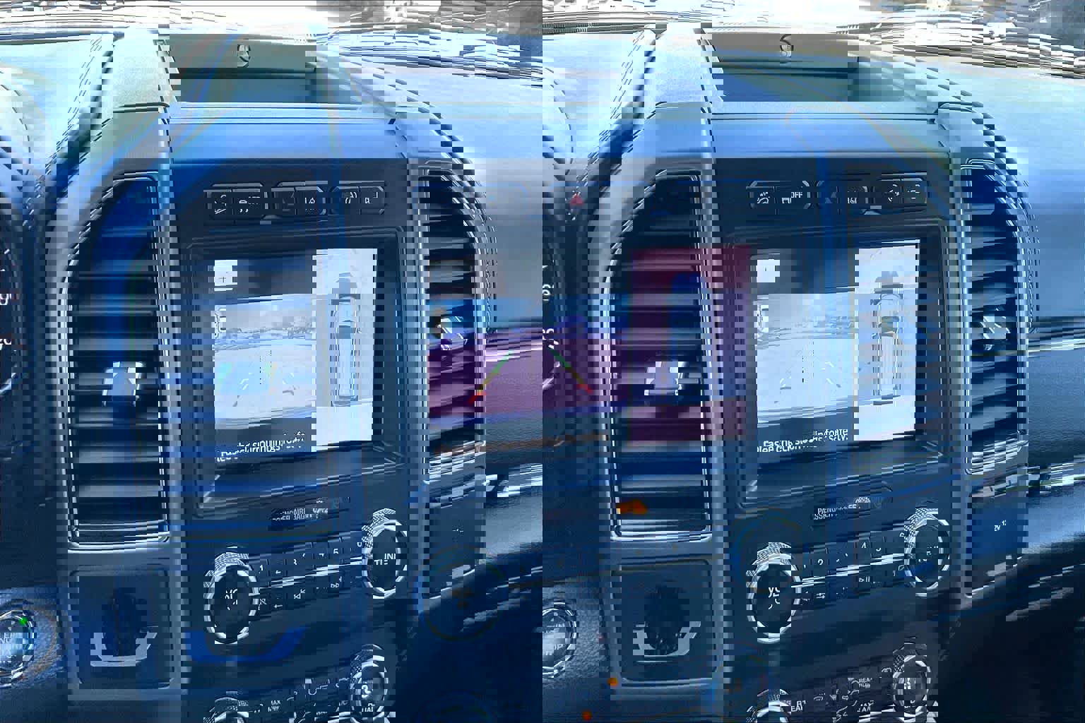 Used 2021 Ford Expedition Platinum image 27