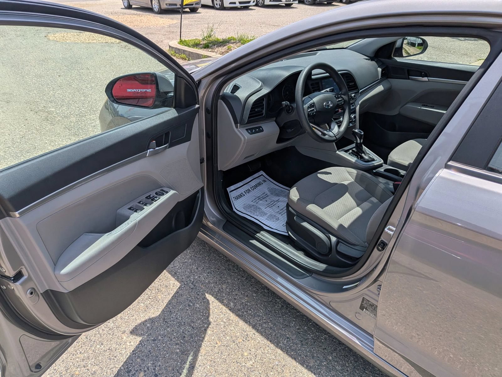 Used 2020 Hyundai Elantra SEL w/ Winter Weather Package FWD image 17