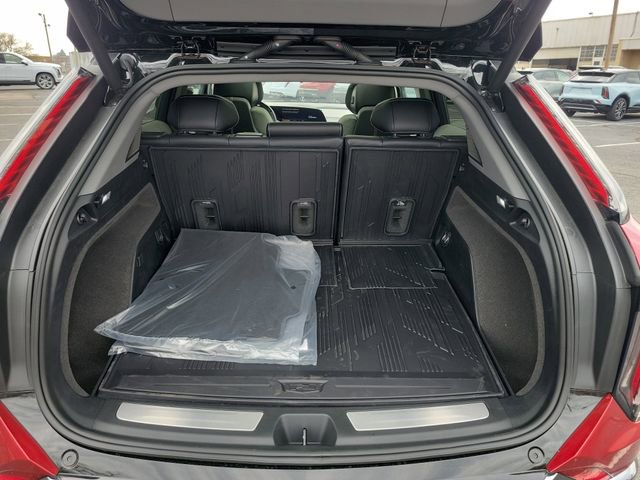 New 2026 Cadillac Optiq Sport 1 w/ LPO, Floor Liner Package AWD/4WD image 26