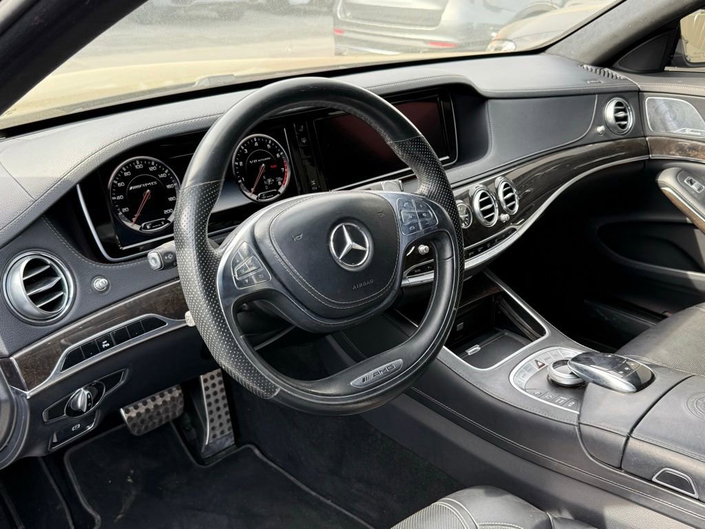 Used 2015 Mercedes-Benz S 63 AMG 4MATIC Sedan image 2