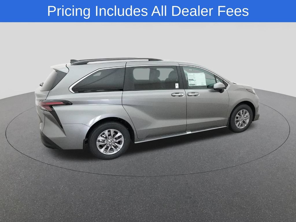 New 2026 Toyota Sienna XLE FWD image 10