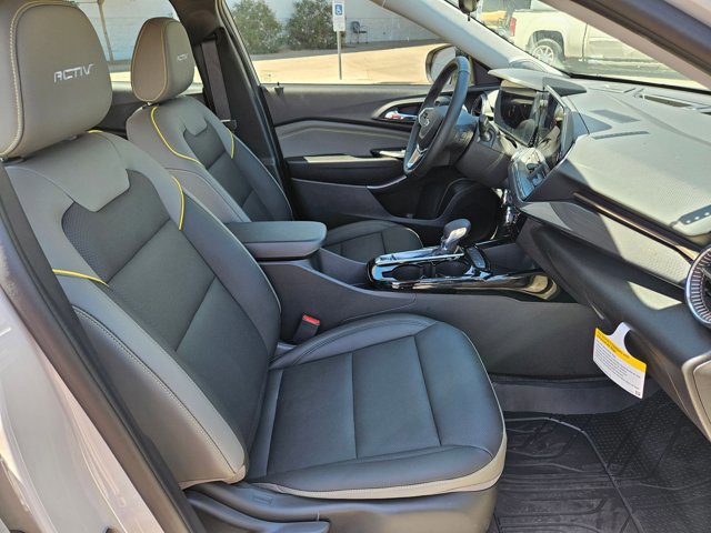 New 2026 Chevrolet Trax ACTIV w/ Driver Confidence Package FWD image 17