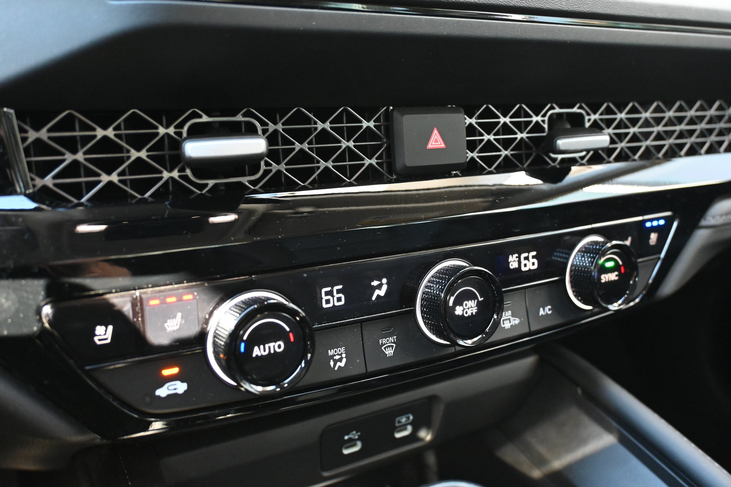 Used 2023 Honda Accord Touring image 17