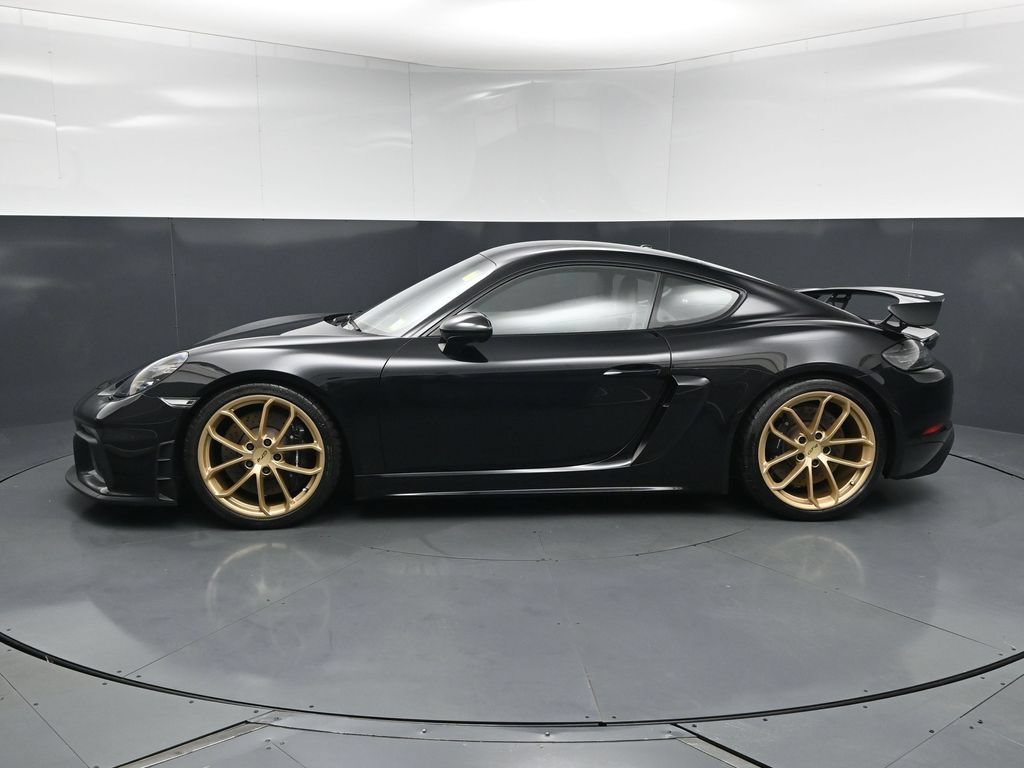 Used 2022 Porsche 718 Cayman GT4 RWD image 2
