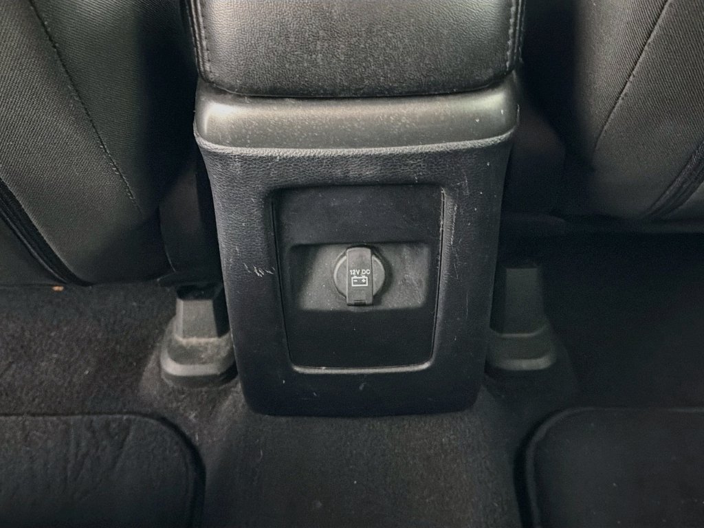 Used 2019 Dodge Journey SE FWD image 24