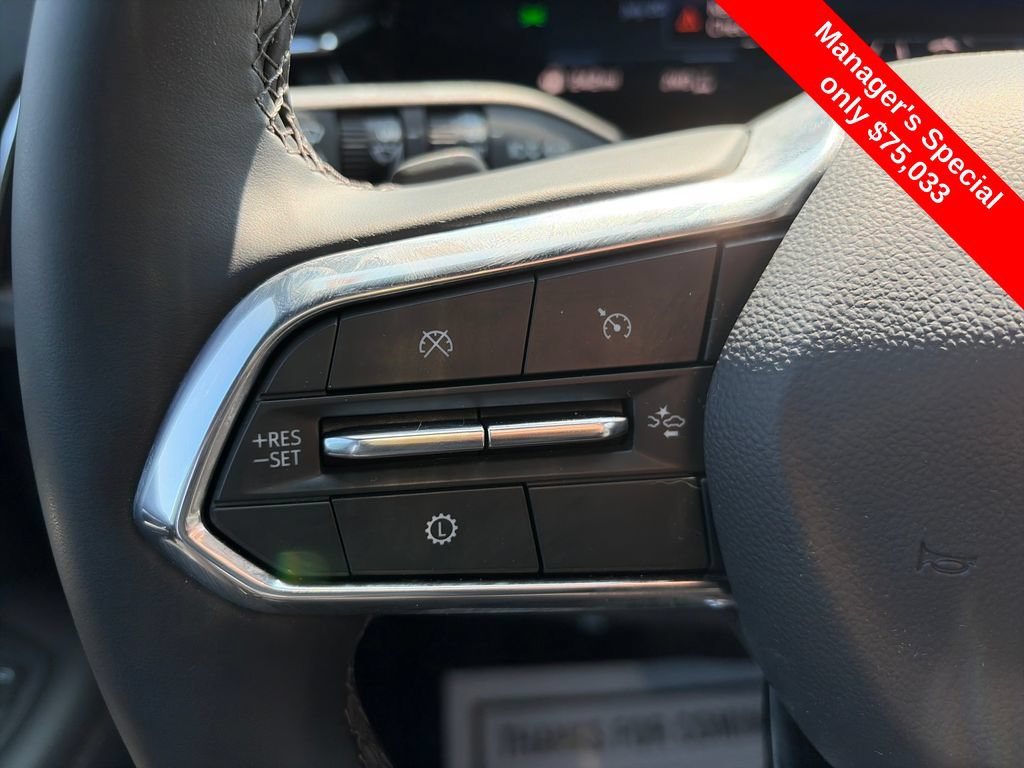 Used 2025 Chevrolet Tahoe High Country AWD/4WD image 15