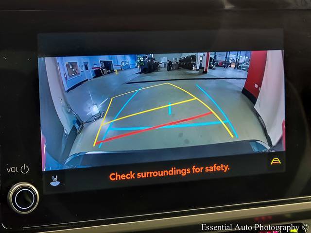 Certified 2025 Toyota Camry SE image 17