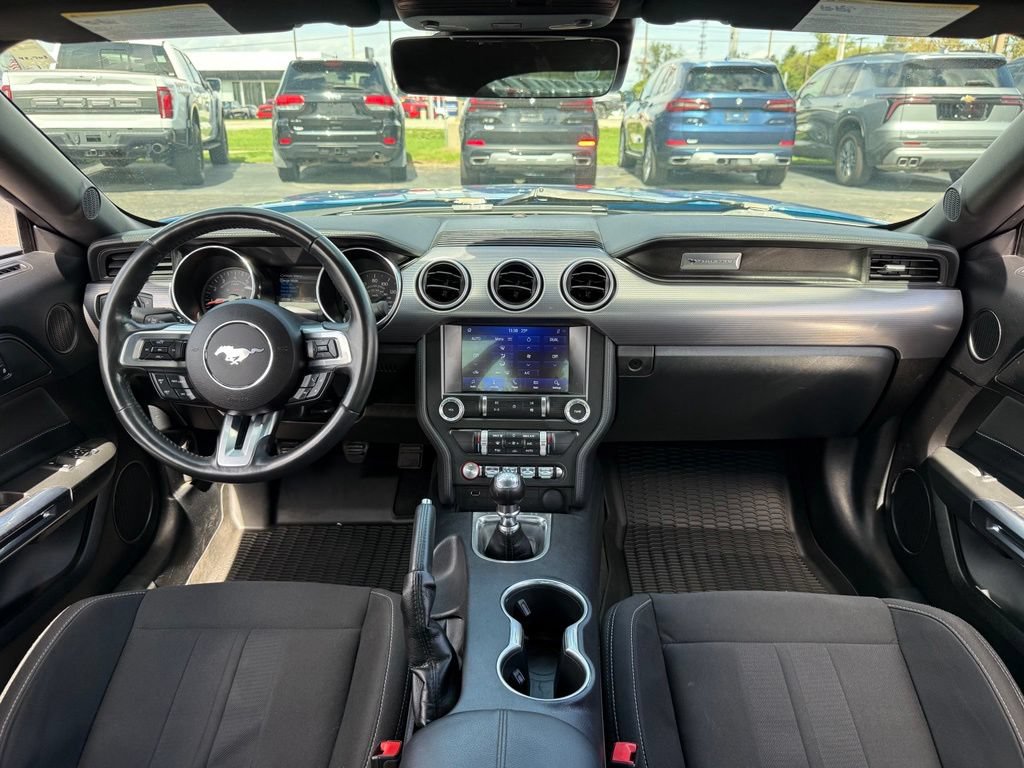 Used 2021 Ford Mustang GT RWD image 2