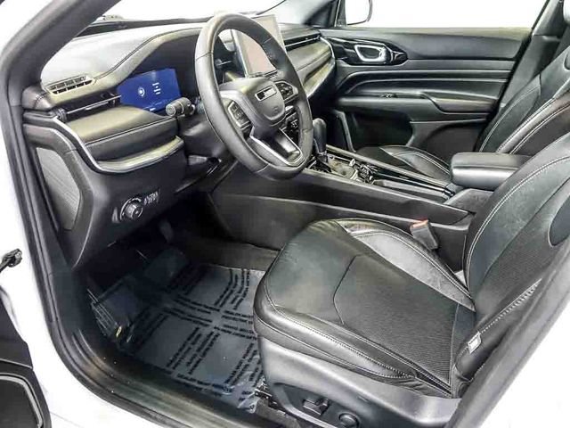 Used 2023 Jeep Compass High Altitude AWD/4WD image 14