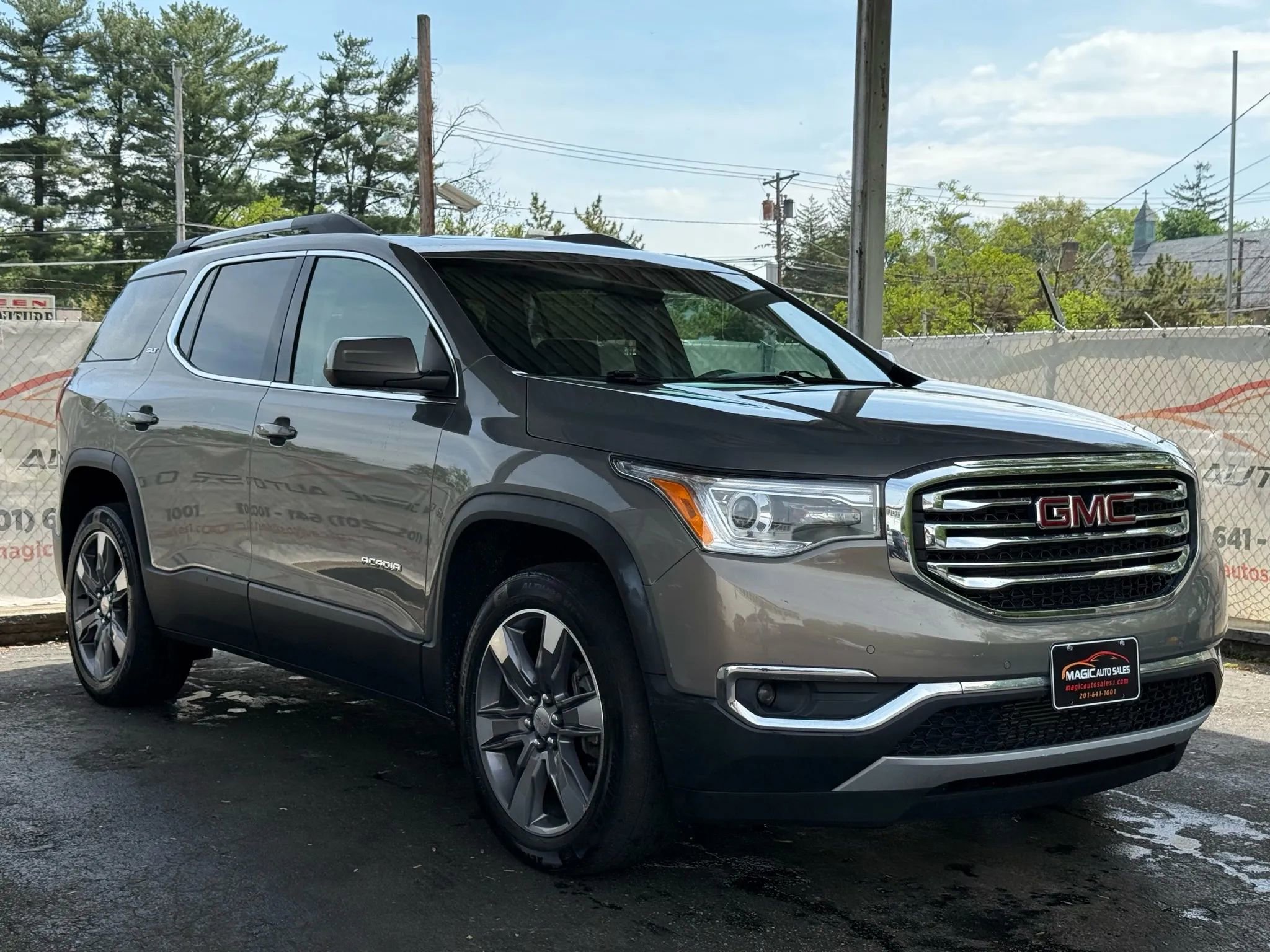 Used 2019 GMC Acadia SLT w/ LPO, Floor Liner Package image 56