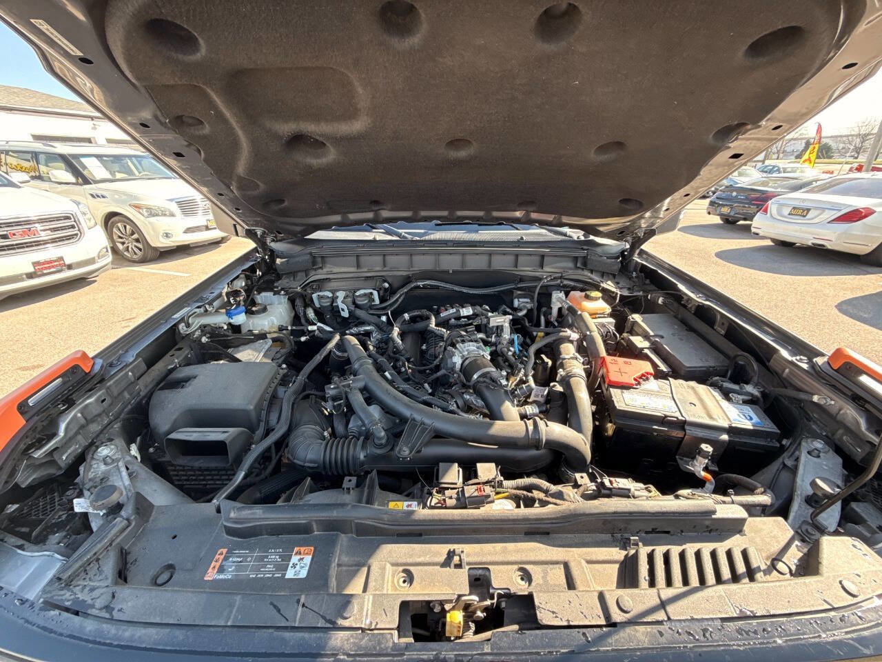 Used 2022 Ford Bronco Wildtrak image 9