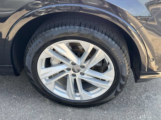 Used 2021 Audi Q7 3.0T Premium Plus w/ Premium Plus Package AWD/4WD image 7