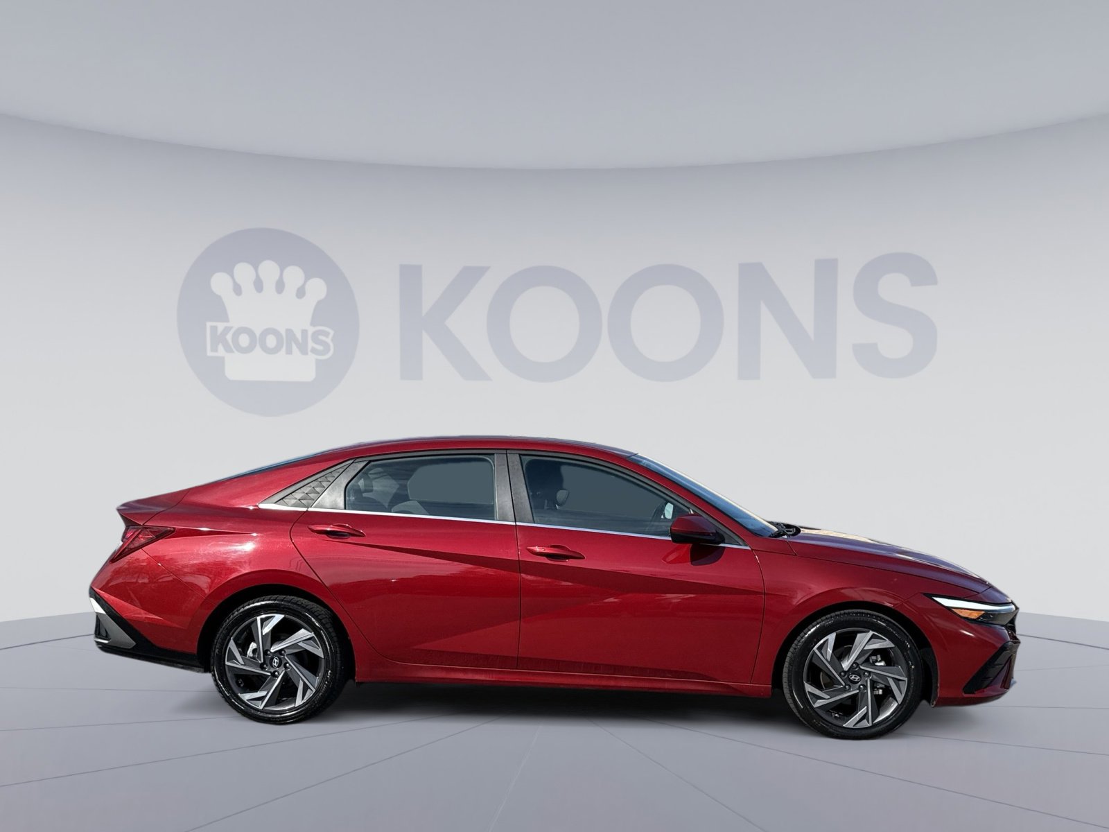 Certified 2025 Hyundai Elantra SEL image 8