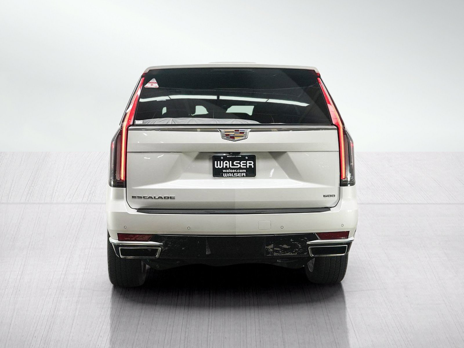 Used 2024 Cadillac Escalade Premium Luxury w/ Performance Package AWD/4WD image 5