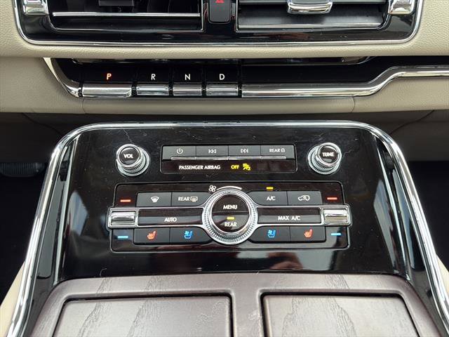 Used 2024 Lincoln Navigator L Reserve image 27