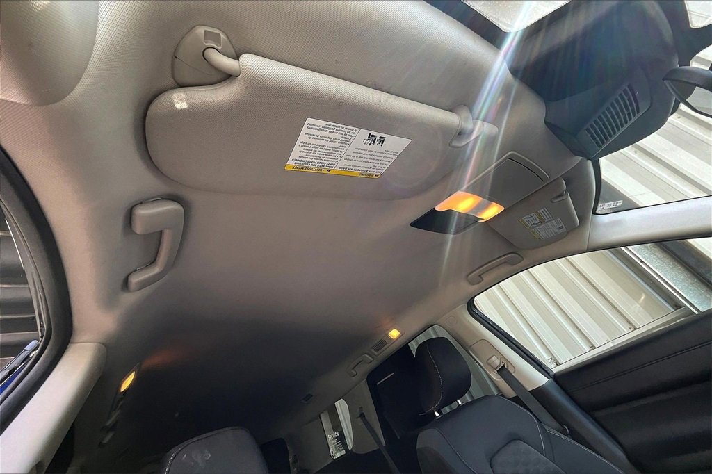 Used 2024 Nissan Pathfinder SV image 14