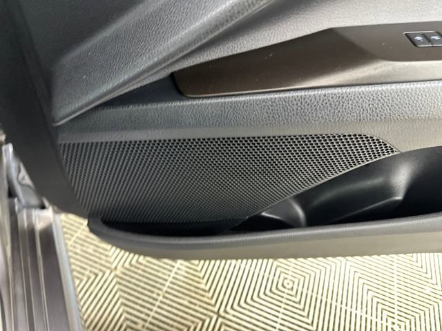 Used 2024 Toyota Camry SE image 29