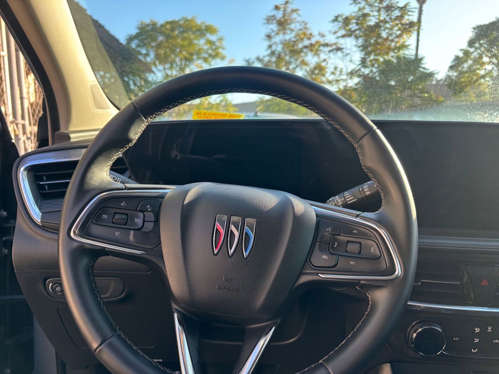 Used 2025 Buick Encore GX Preferred image 34