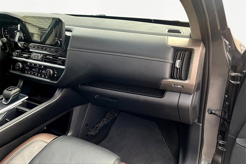 Used 2024 Nissan Pathfinder Platinum w/ Cargo Package image 17