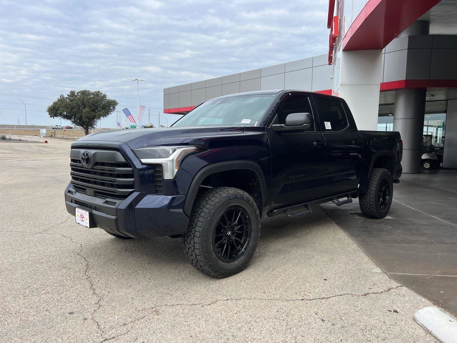 New 2025 Toyota Tundra SR5 image 3