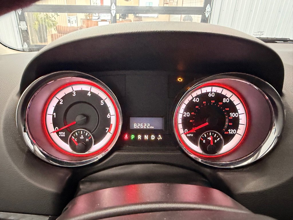 Used 2018 Dodge Grand Caravan SE w/ UConnect Hands-Free Group image 24