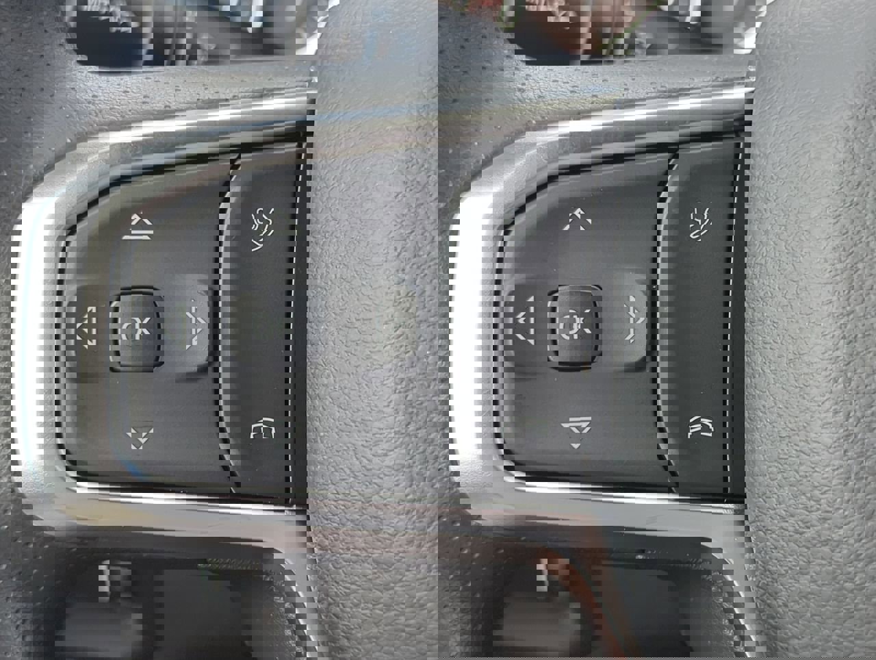 New 2026 RAM 1500 Express image 21