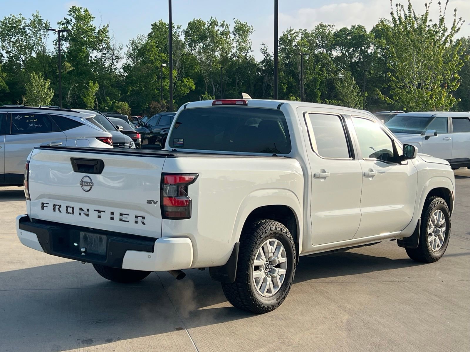 Used 2022 Nissan Frontier SV w/ Technology Package image 13