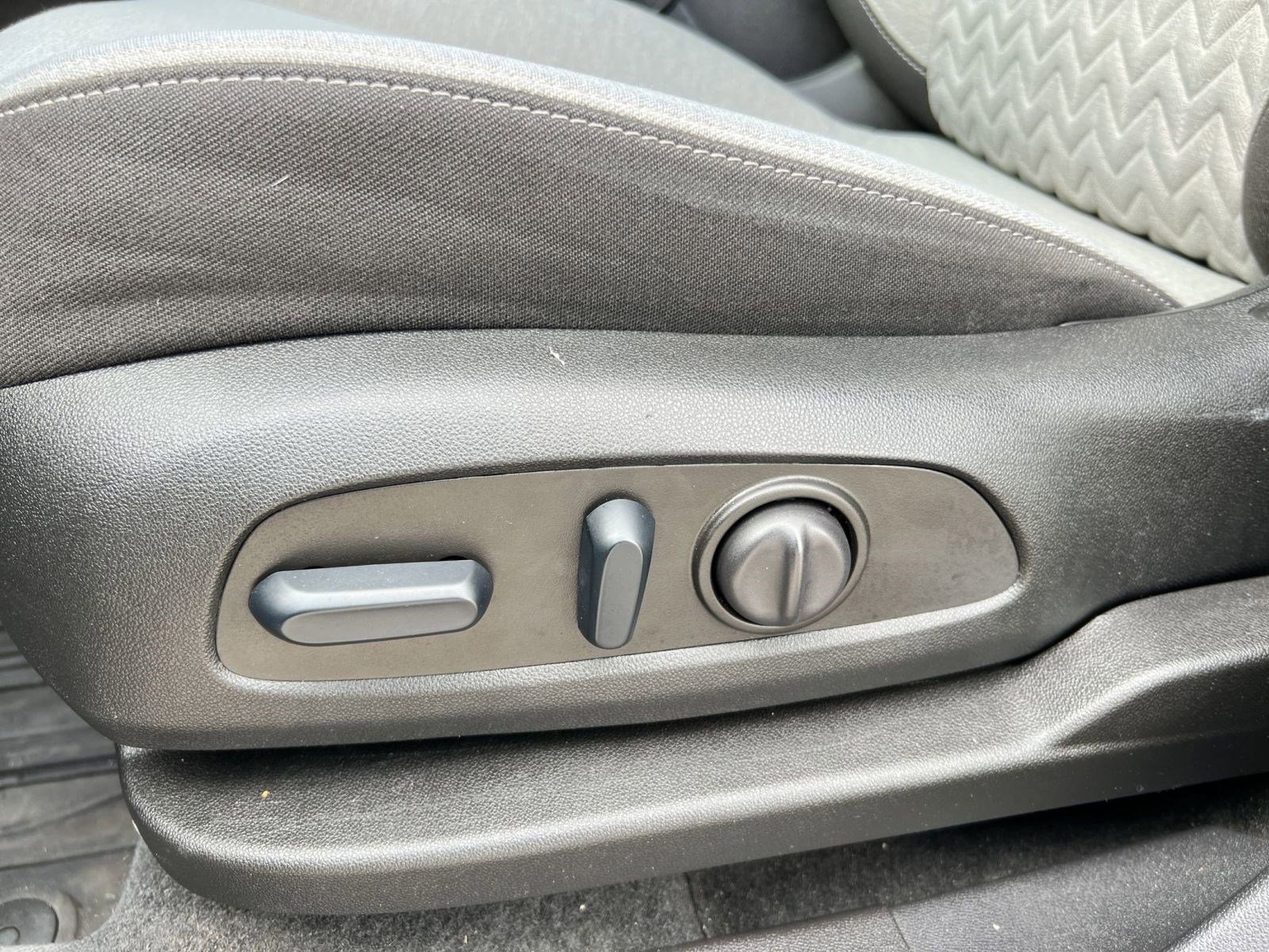Used 2024 Chevrolet Equinox LS w/ LS Convenience Package FWD image 14