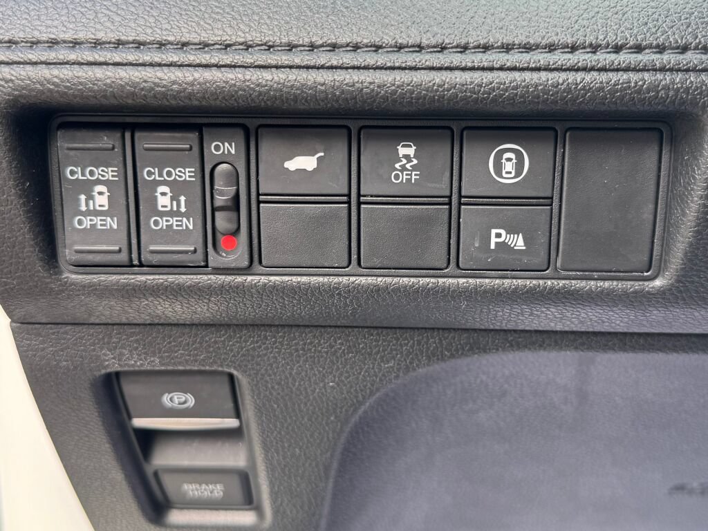 Used 2021 Honda Odyssey Elite image 23