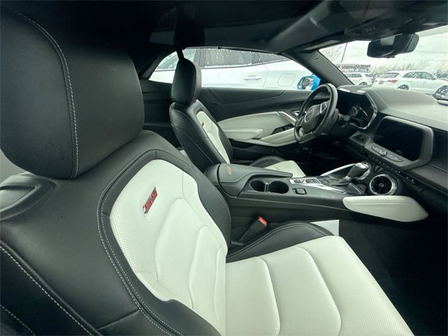 Used 2023 Chevrolet Camaro SS image 9