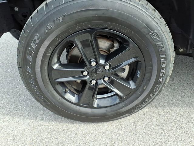 Used 2021 Jeep Wrangler Unlimited Sahara image 16