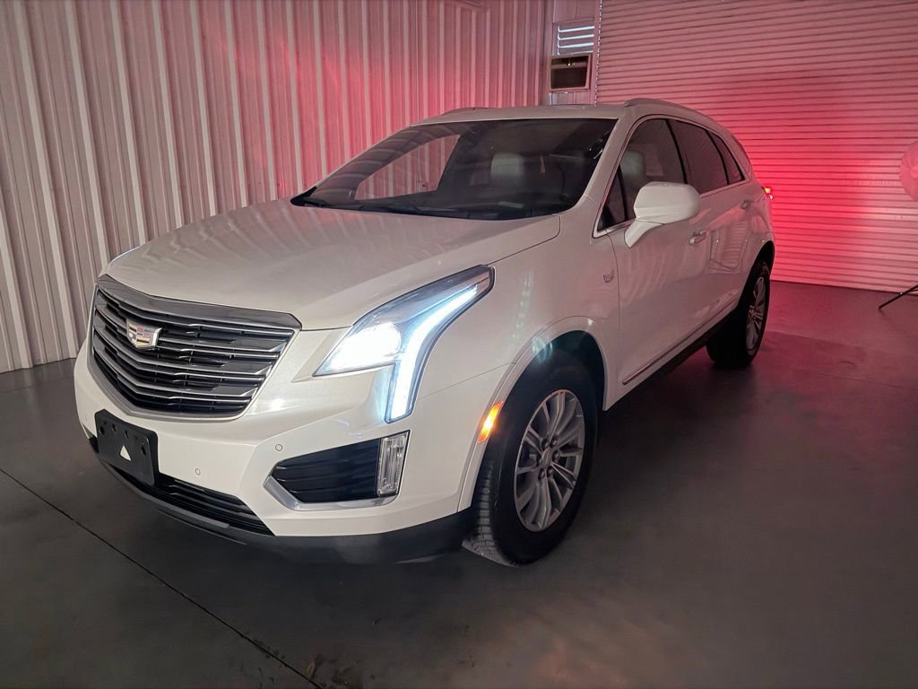 Used 2018 Cadillac XT5 Luxury w/ Driver Awareness Package image 8