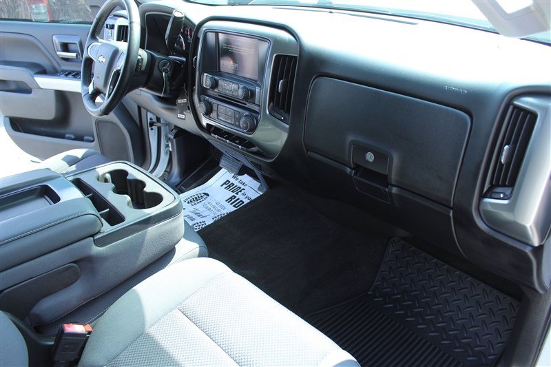 Used 2018 Chevrolet Silverado 1500 LT w/ Max Trailering Package AWD/4WD image 22