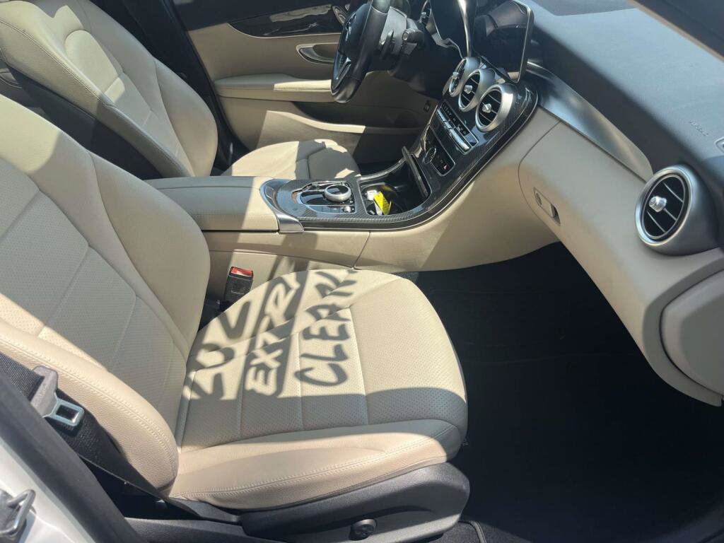 Used 2021 Mercedes-Benz C 300 4MATIC Sedan image 21