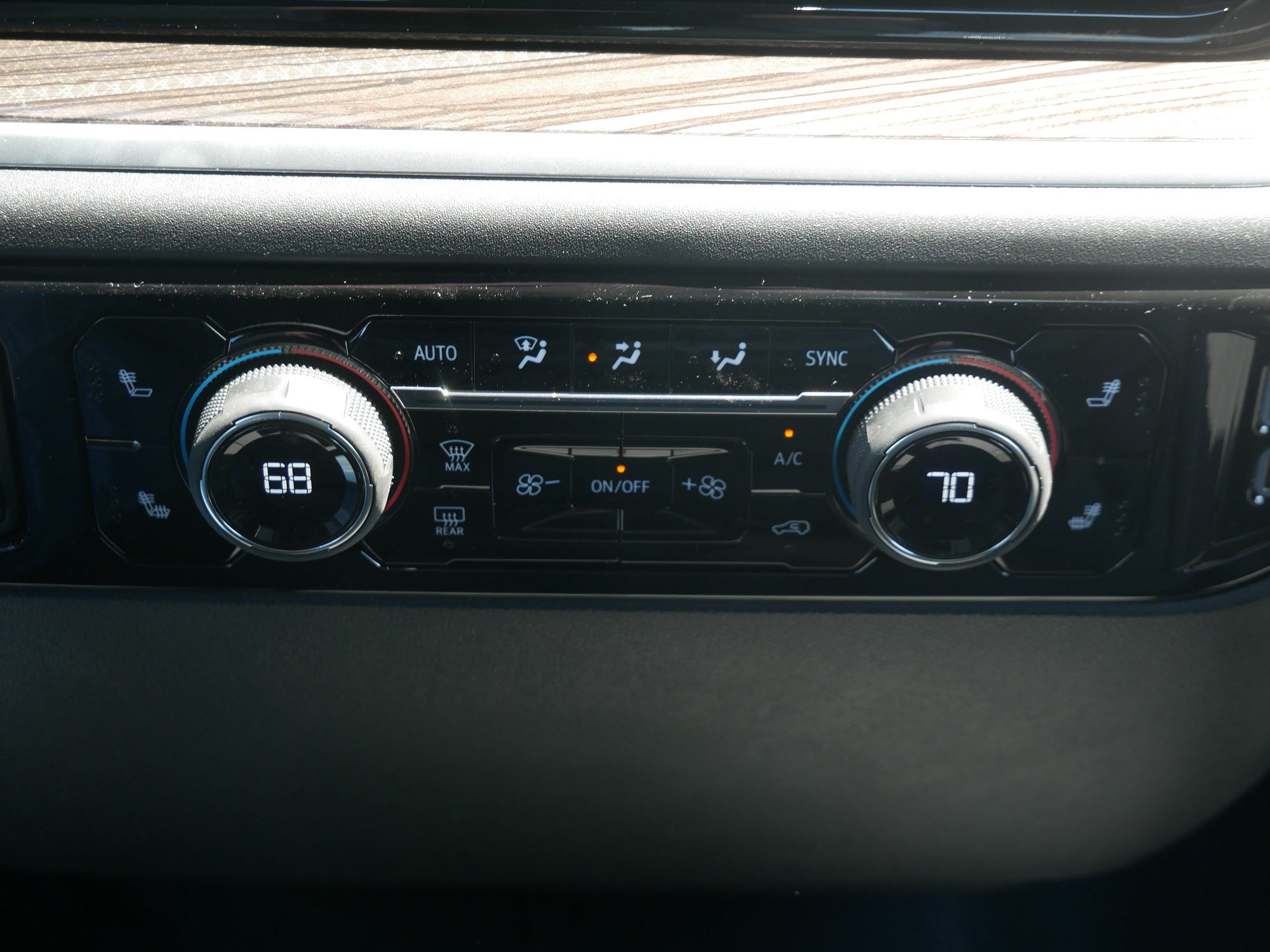 New 2026 Chevrolet Silverado 1500 LT AWD/4WD image 8