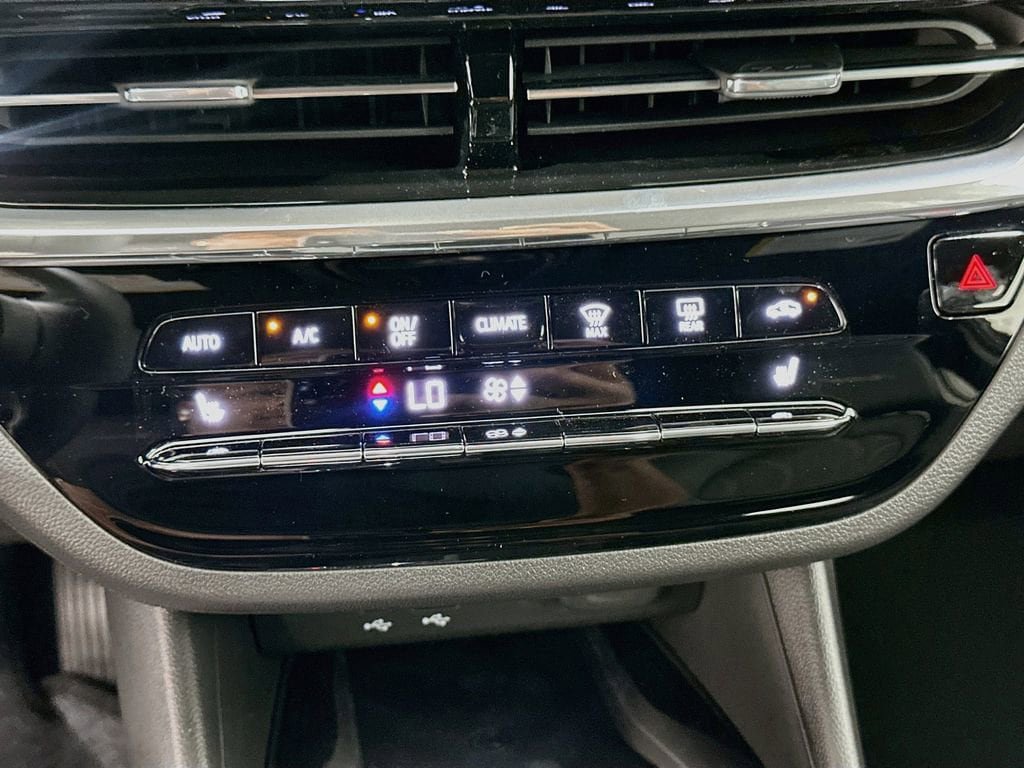 New 2026 Buick Envista Avenir FWD image 15