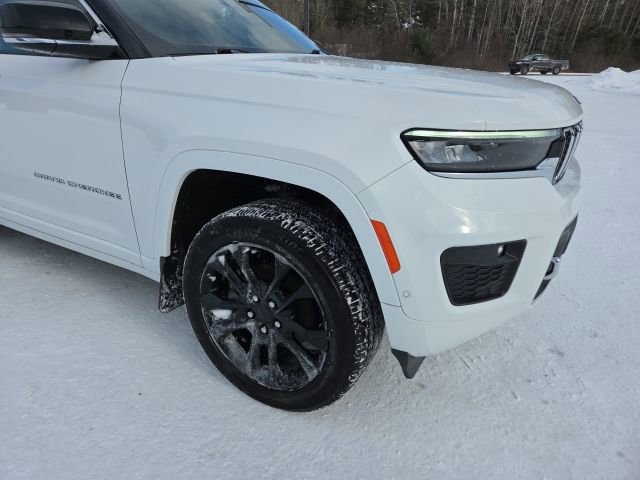 Used 2023 Jeep Grand Cherokee Overland w/ Luxury Tech Group IV image 33