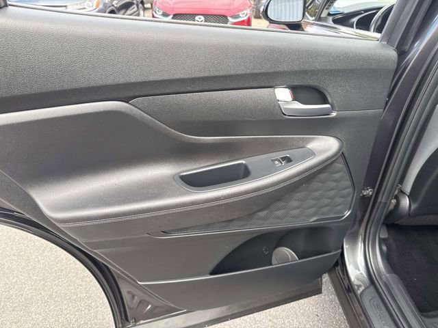 Used 2023 Hyundai Santa Fe SEL w/ Cargo Package image 17